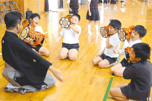 ちびっ子能楽体験